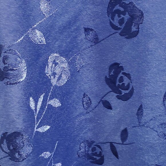 BED OF ROSES BLUE FLOWER PRINT DESIGN MID CAMISOLE TOP SIZE LARGE - Picture 2 of 4